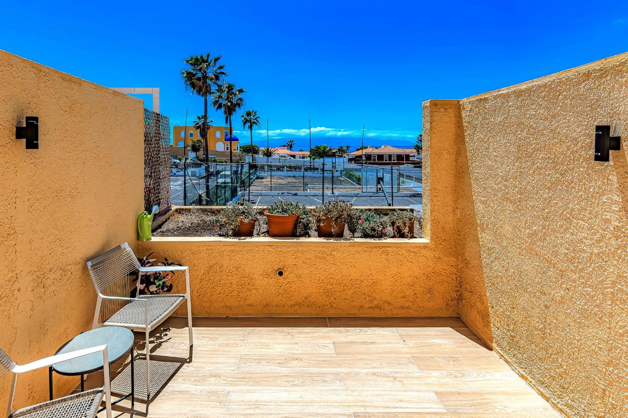Newly Renovated Studio 2 Min From Playa La Arena Пуэрто-де-Сантьяго Экстерьер фото